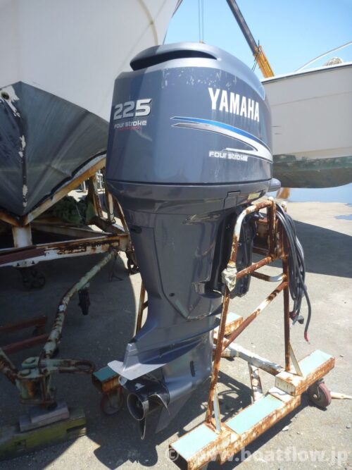 2008 Yamaha F225 HP 6-Cylinder EFI 4-Stroke 20" (L) Outboard Motor 2008 Yamaha F225 HP 6-Cylinder EFI 4-Stroke 20&#8243; (L) Outboard Motor 000256 yamaha f225 500x667